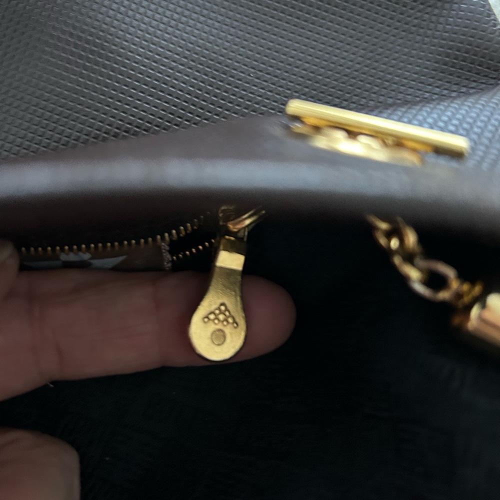 Authentic Vintage Bottega Veneta Bag - Picture 11 of 16